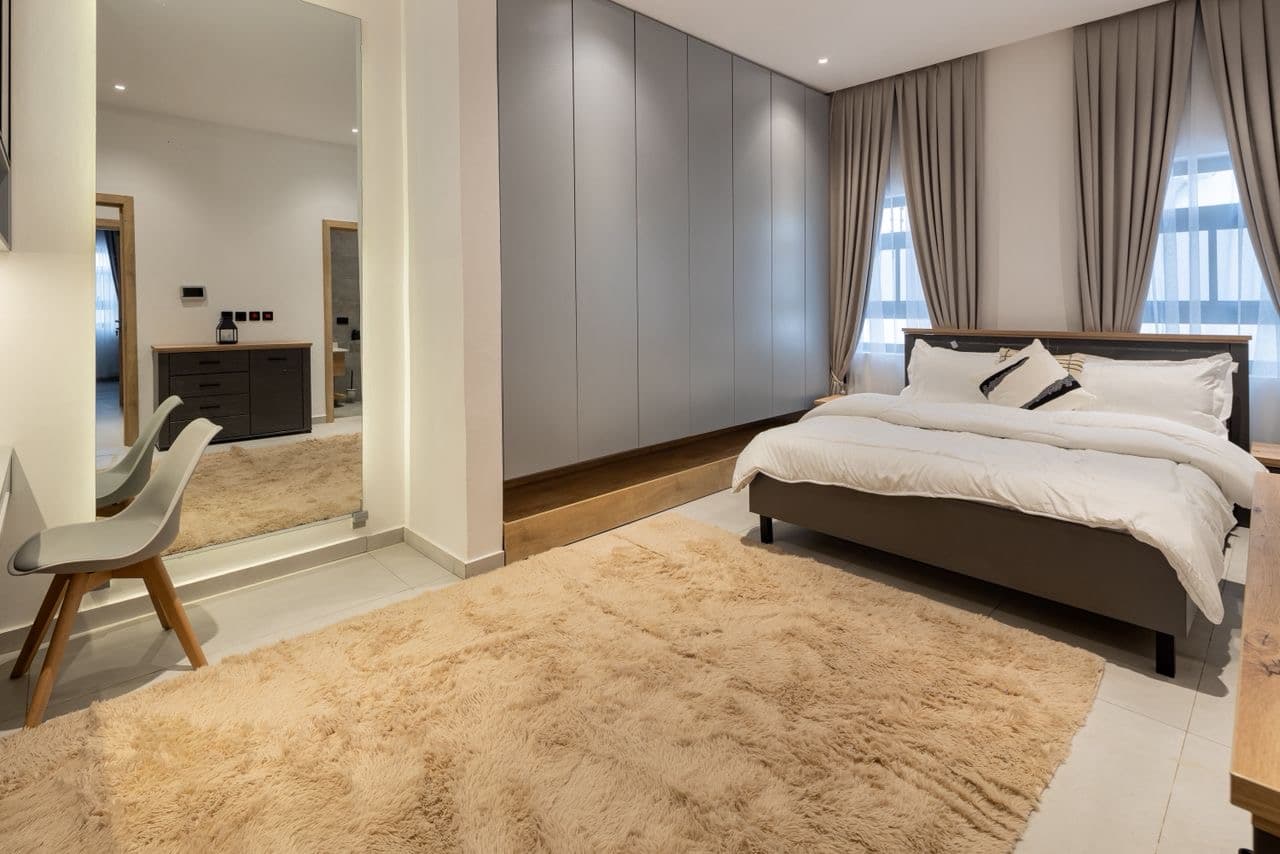 Fully Furnished Modern Home